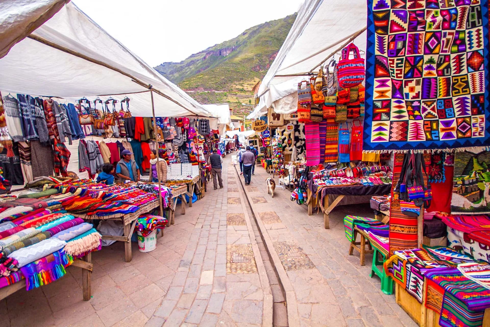 Ollantaytambo: qué ver, cómo llegar y por qué quedarte una noche
